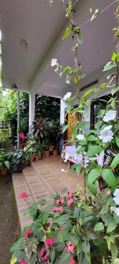 Periyar Inn Thekkady Exterior foto