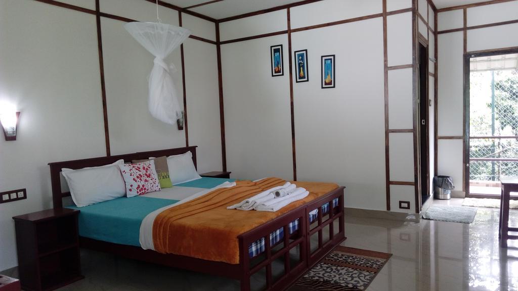 Periyar Inn Thekkady Exterior foto